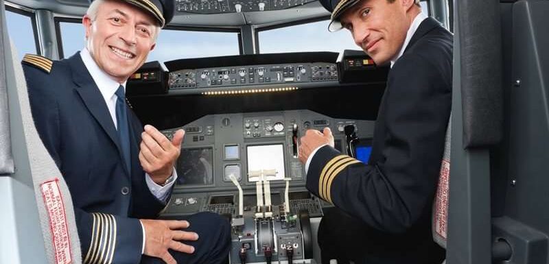piloti d'aereo sorridono