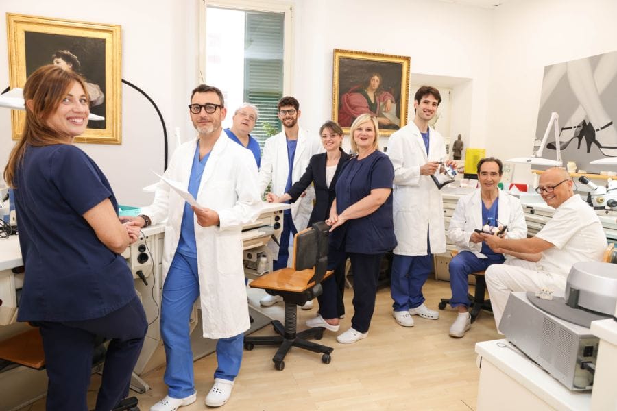 Dr. Priamo Mura con team