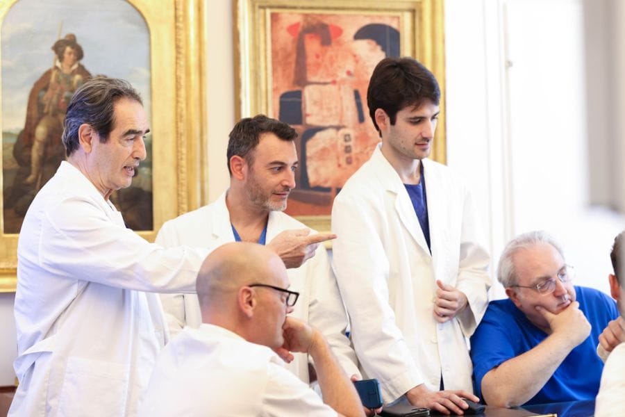 Dr. Priamo Mura con team
